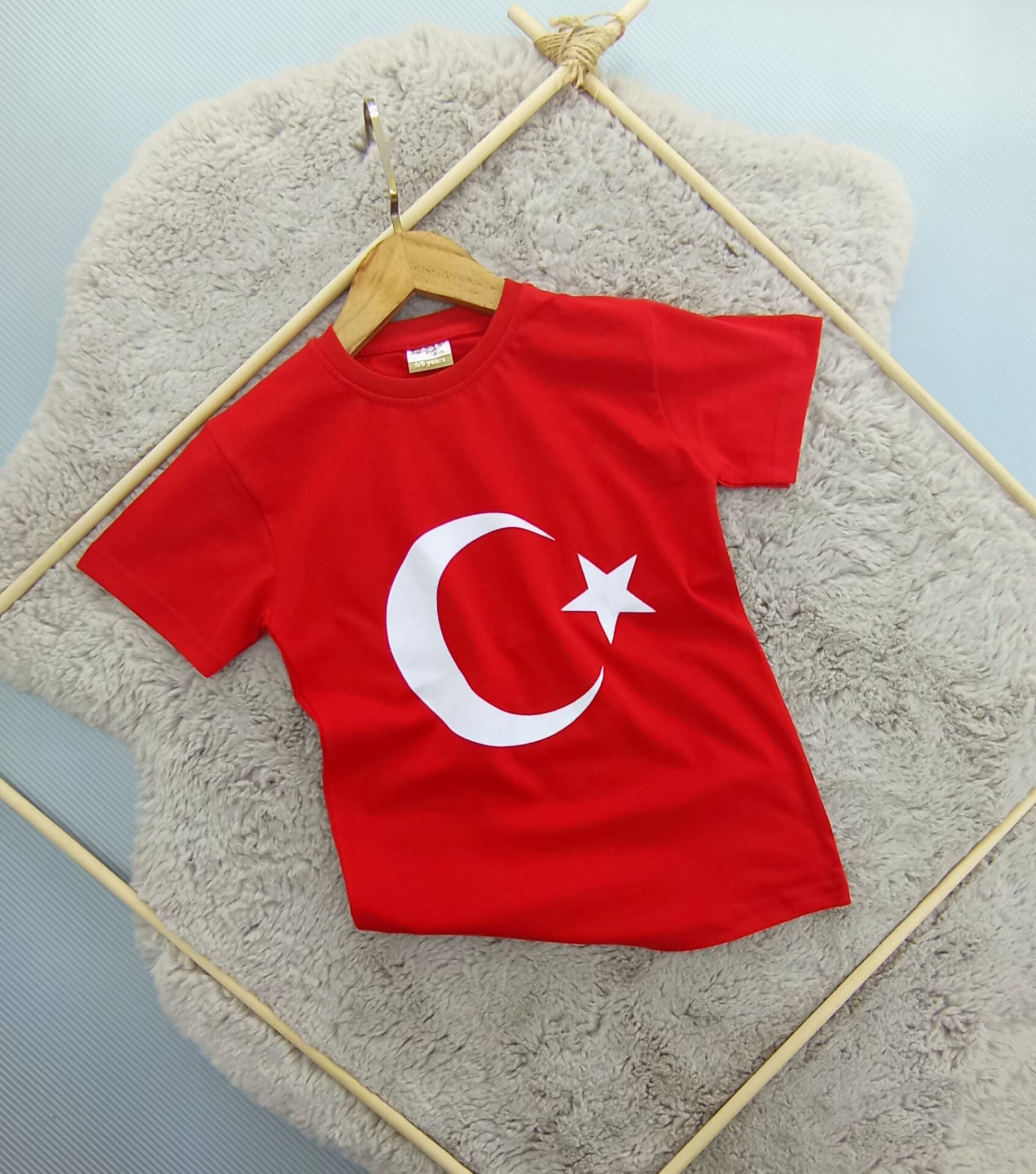 TÜRK BAYRAKLI THSİRT