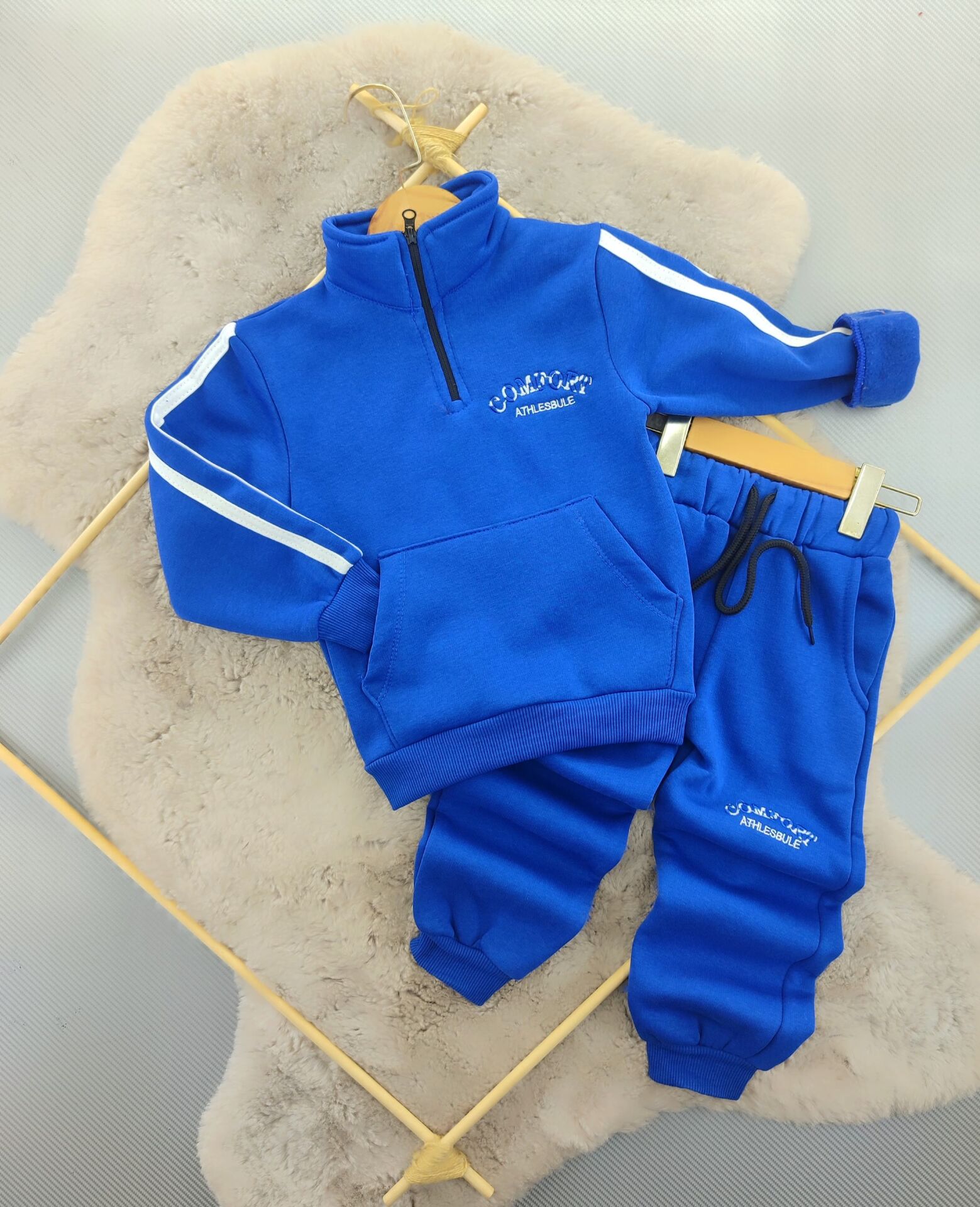 Fermuar detaylı 3 iplik takım