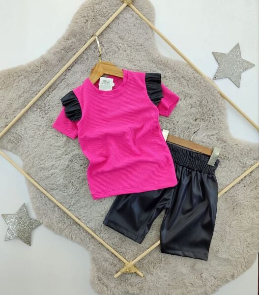 Deri şortlu takım