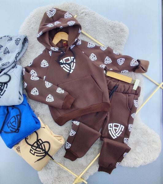 Kendinden desenli kapşonlu takım