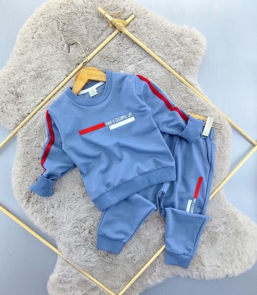 Kol şeritli erkek çocuk takım