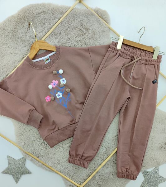 Çiçekli Ponponlu Takım